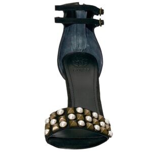 GUESS Petunia 2 Black Ankle Strap Sandals!